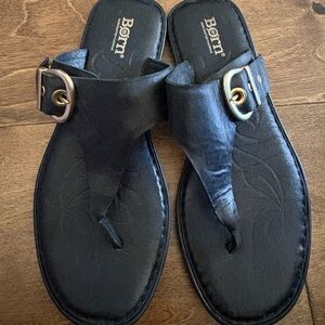 Born Black Leather Thong Sandals size 8